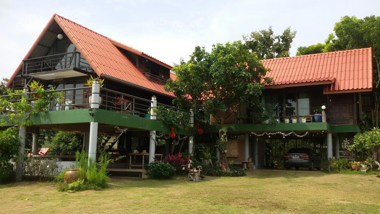 Baan Vallada Hotel Nakhonratchasima Exterior foto